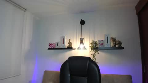 sophia_miller4 online show from February 26, 11:04 pm