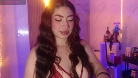 Snapshot of sophia_tf chatting on May 7, 4:18 am Sophia online show from May 7, 4:18 am