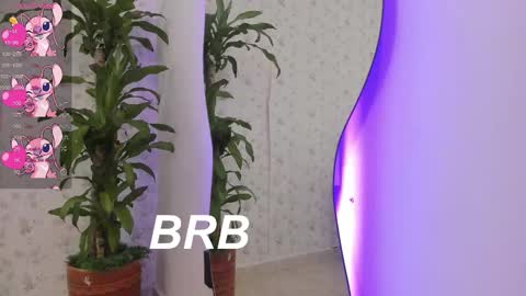 Snapshot of sophia_walkett chatting on February 10, 9:04 pm Michelle online show from February 10, 9:04 pm