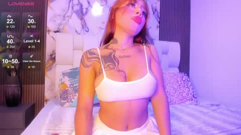 sophiaa10 online show from April 17, 7:06 pm