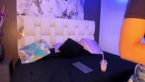 Snapshot of sophiaa10 chatting on May 28, 7:11 pm sophiaa10 online show from May 28, 7:11 pm
