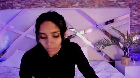 Sophia Paris online show from December 22, 3:14 am