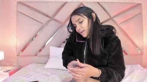 Sophia Paris online show from April 4, 2:54 am