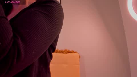 Sophia online show from December 15, 1:43 am