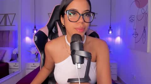 Sophie Hill  online show from October 22, 8:41 pm