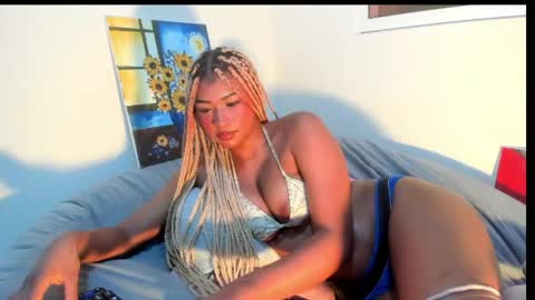 Snapshot of sophiabloss chatting on May 23, 6:40 am Sophie online show from May 23, 6:40 am