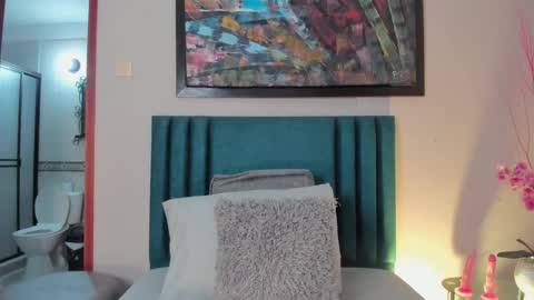 Snapshot of sophiacolliins chatting on September 13, 1:00 pm sophiacolliins online show from September 13, 1:00 pm