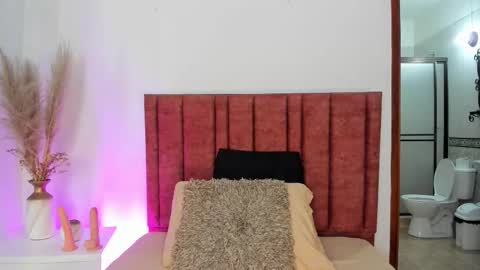 Snapshot of sophiacolliins chatting on September 20, 12:06 pm sophiacolliins online show from September 20, 12:06 pm