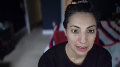 sophiadover online show from April 4, 3:31 pm