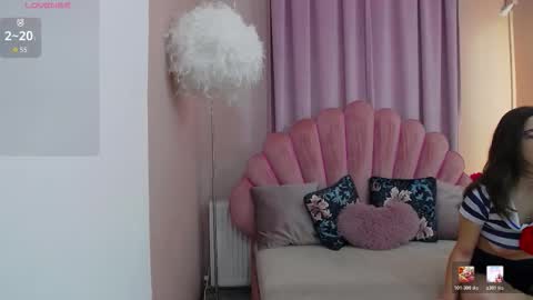 Snapshot of sophiagrace222 chatting on February 16, 6:53 am Sophia online show from February 16, 6:53 am