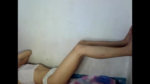 Snapshot of sophialaurel chatting on December 16, 7:04 am sophialaurel online show from December 16, 7:04 am