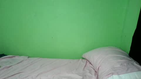 sophialaurel online show from June 12, 8:19 pm