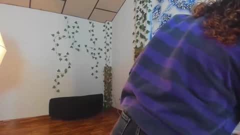 sophiamiller6 online show from April 2, 1:09 pm