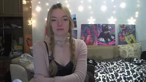 Snapshot of sophiasonata chatting on January 1, 3:02 am SophiaSonata online show from January 1, 3:02 am