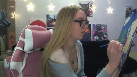 Snapshot of sophiasonata chatting on November 23, 8:30 pm SophiaSonata online show from November 23, 8:30 pm