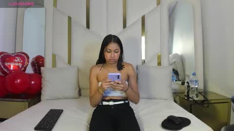 sophiasummer_ online show from February 15, 4:03 pm