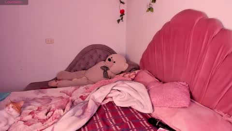 Snapshot of sophiconic_cb chatting on October 3, 9:34 pm Clara sophia online show from October 3, 9:34 pm