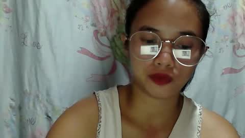 sophie_193 online show from March 27, 6:40 pm
