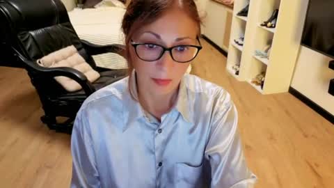 Snapshot of sophie_caring chatting on July 3, 5:41 pm Sophie online show from July 3, 5:41 pm