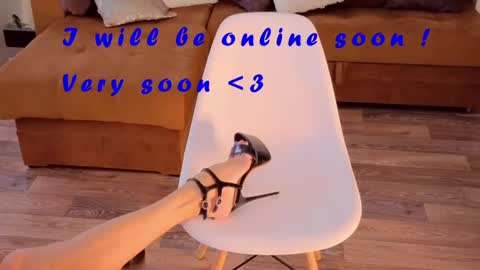 Snapshot of sophie_caring chatting on July 4, 7:47 am Sophie online show from July 4, 7:47 am