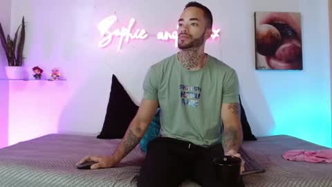 SOPHIE - FOXX online show from June 3, 12:08 pm