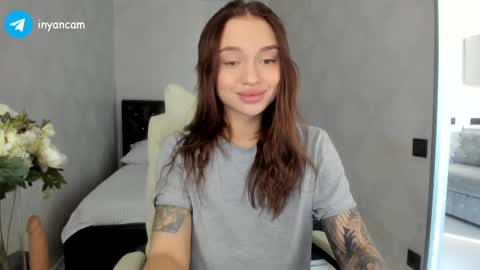 Snapshot of sophie_in chatting on March 11, 5:27 am Sonya online show from March 11, 5:27 am