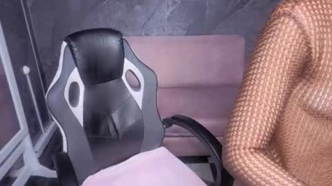 sophie_jones_b online show from March 2, 12:45 pm