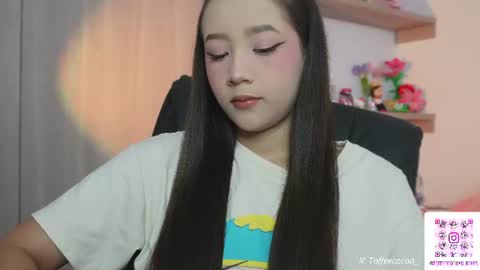 Snapshot of sophie_lii chatting on June 26, 10:47 pm Sophie or Sof online show from June 26, 10:47 pm