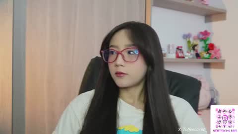 Snapshot of sophie_lii chatting on July 10, 9:39 pm Sophie or Sof online show from July 10, 9:39 pm