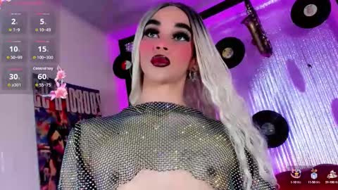 sophie_miaa online show from October 11, 11:20 am