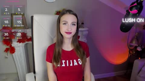 Sophie online show from October 3, 7:49 am