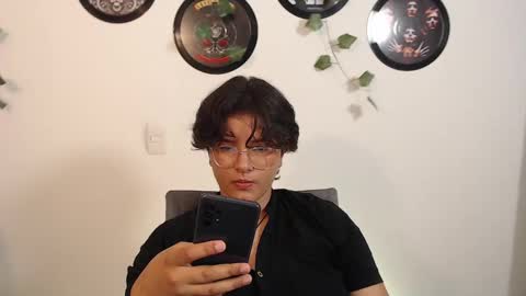 Snapshot of sophie_ross1 chatting on September 20, 4:13 am sophie_ross1 online show from September 20, 4:13 am