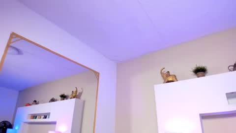 Snapshot of sophie_russell_ chatting on November 27, 3:52 am sophie russell online show from November 27, 3:52 am