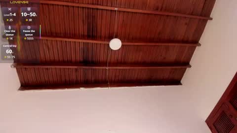 sophie_smith19 online show from January 19, 1:48 pm