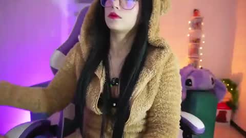 Snapshot of sophie_soft69 chatting on July 16, 4:51 am sophie_soft69 online show from July 16, 4:51 am