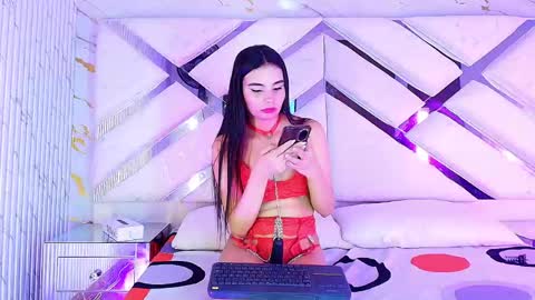 Snapshot of sophie_stars chatting on May 3, 3:23 am Sophie online show from May 3, 3:23 am