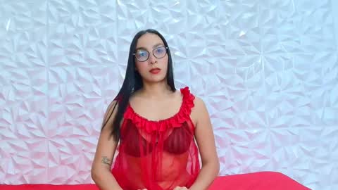 Snapshot of sophie_willow chatting on March 3, 7:42 pm sophie_willow online show from March 3, 7:42 pm