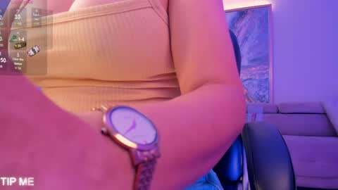 Snapshot of sophiebarnett_ chatting on May 31, 2:57 pm Sophie online show from May 31, 2:57 pm