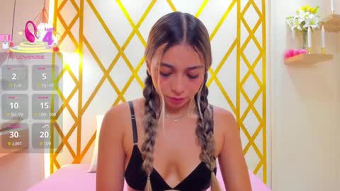 Sophie online show from April 11, 12:31 pm