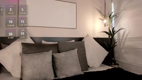     online show from October 28, 8:55 pm