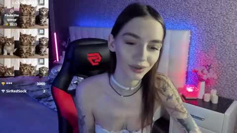Sophie online show from March 12, 1:08 pm
