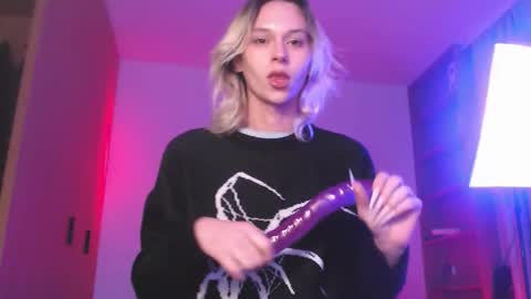 Snapshot of sophiediamond_x chatting on November 11, 6:52 pm sophiediamond_x online show from November 11, 6:52 pm