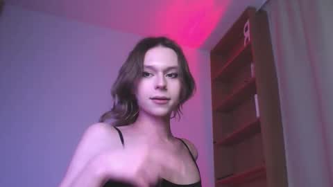 Snapshot of sophiediamond_x chatting on December 4, 7:33 pm sophiediamond_x online show from December 4, 7:33 pm