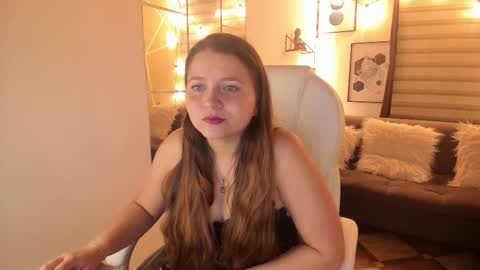 Sophie  online show from October 8, 2:04 pm