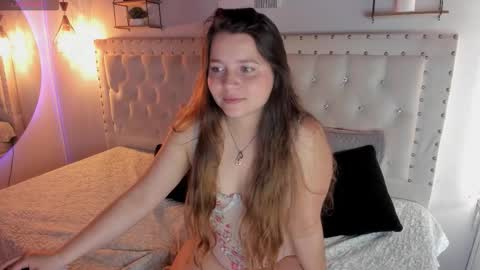 Sophie  online show from December 2, 1:28 pm