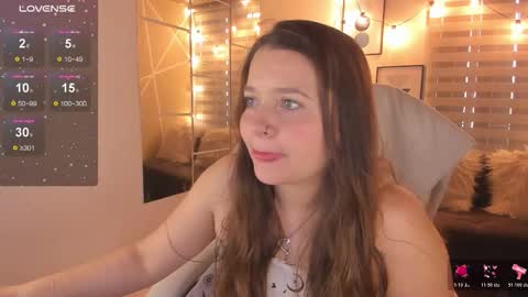 Sophie  online show from March 18, 1:14 pm