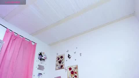 Sophie Woods  online show from December 18, 8:14 pm