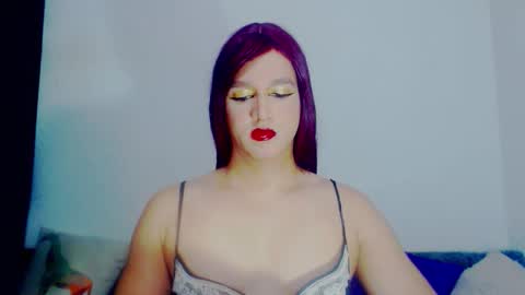 sophiehillsxo online show from February 28, 2:45 am