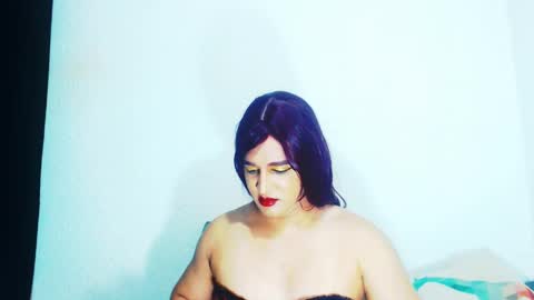 sophiehillsxo online show from April 11, 12:59 am