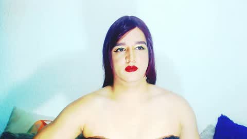 sophiehillsxo online show from April 14, 12:38 am